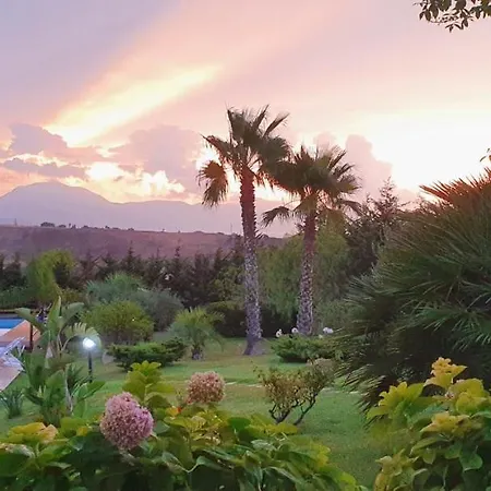 Isola Del Sole, Con Piscina Holiday home Balestrate