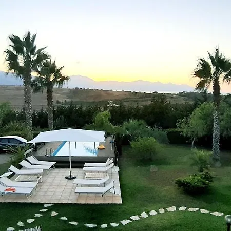 Isola Del Sole, Con Piscina Holiday home Balestrate