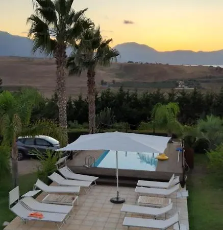 Isola Del Sole, Con Piscina Holiday home *