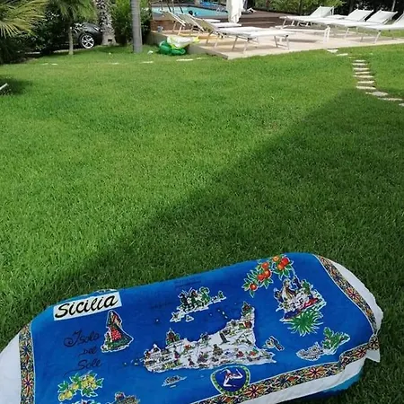 Isola Del Sole, Con Piscina * Balestrate