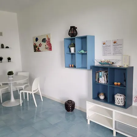 Isola Del Sole, Con Piscina Holiday home