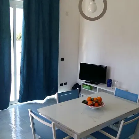 Isola Del Sole, Con Piscina Holiday home *