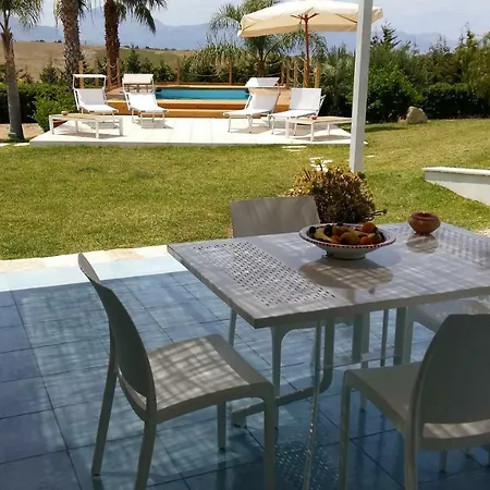 Feriehus Isola Del Sole, Con Piscina