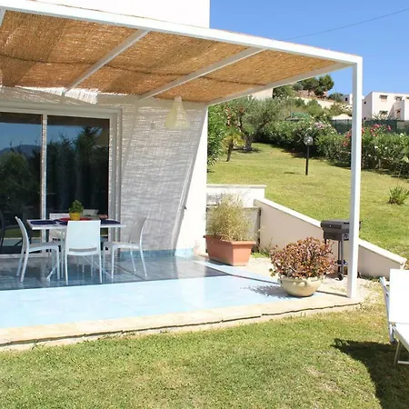Isola Del Sole, Con Piscina Feriehus *